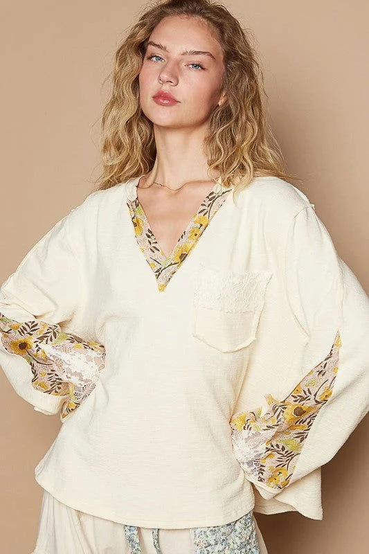 POL Lace Detail Flower Printed V-Neck Knit Top Bohemian Knit Top