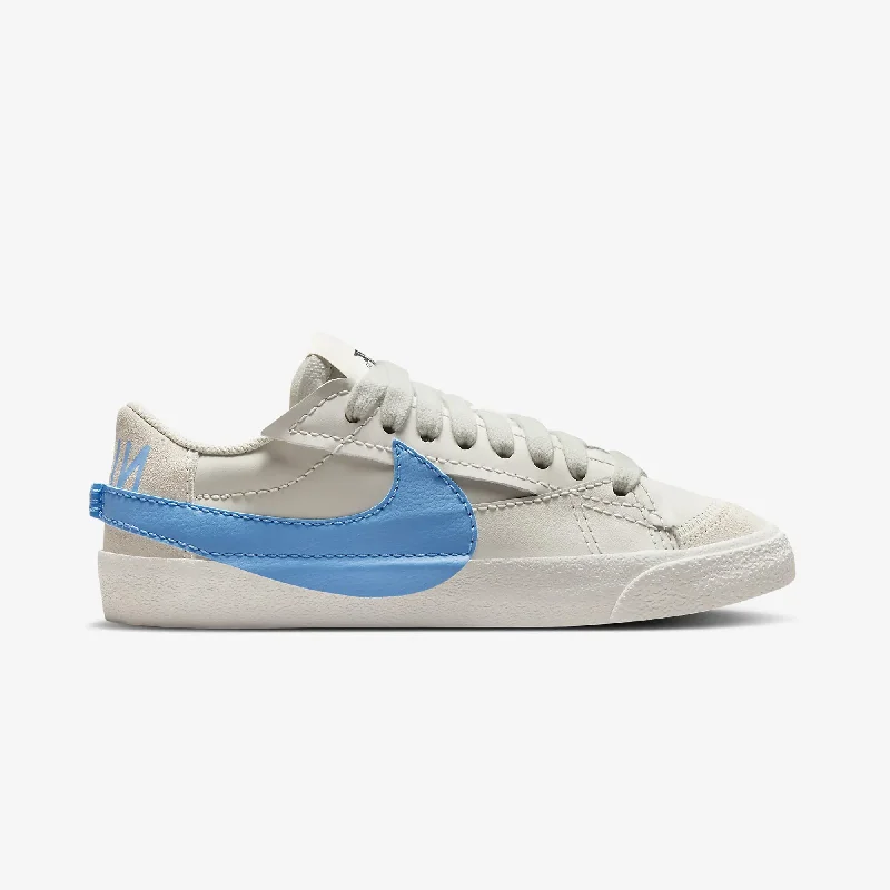 Nike | WMN'S BLAZER LOW '77 JUMBO { LIGHT BONE/UNIVERSITY BLUE-PHANTOM Women's Formal Blazer