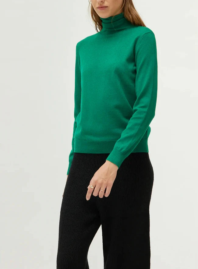 Cara Knit Top in Green Scoop Neck Knit Tee