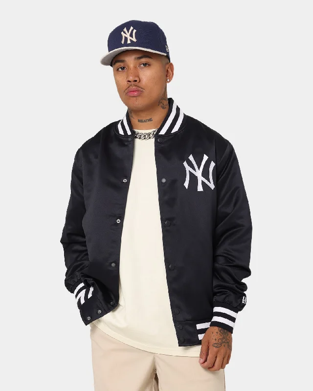 New Era New York Yankees Stencil Jacket Black Faux Fur Jacket Real Fur Jacket Shearling Jacket Faux Fur Jacket Real Fur Jacket Shearling Jacket