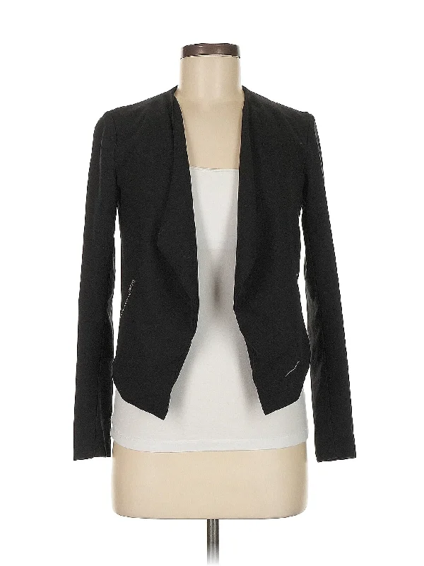 Blazer Women's Solid Blazer