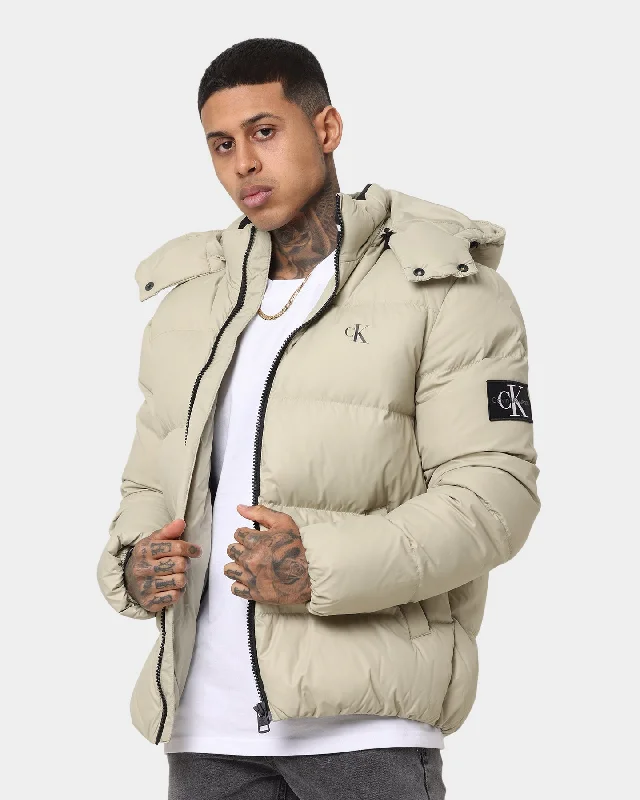 Calvin Klein Essentials Down Jacket Wheat Fields V-Neck Jacket Boat Neck Jacket Square Neck Jacket V-Neck Jacket Boat Neck Jacket Square Neck Jacket