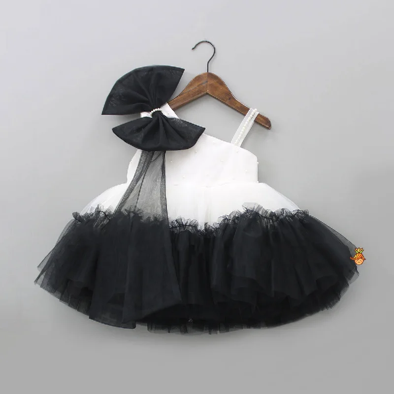 Pre Order: Classic Pearls Embellished Black And White Bowie Party Dress Tunics Designer luxury Pre Order: Classic Pearls Embellished Black And White Bowie Party Dress Tunics Designer luxury