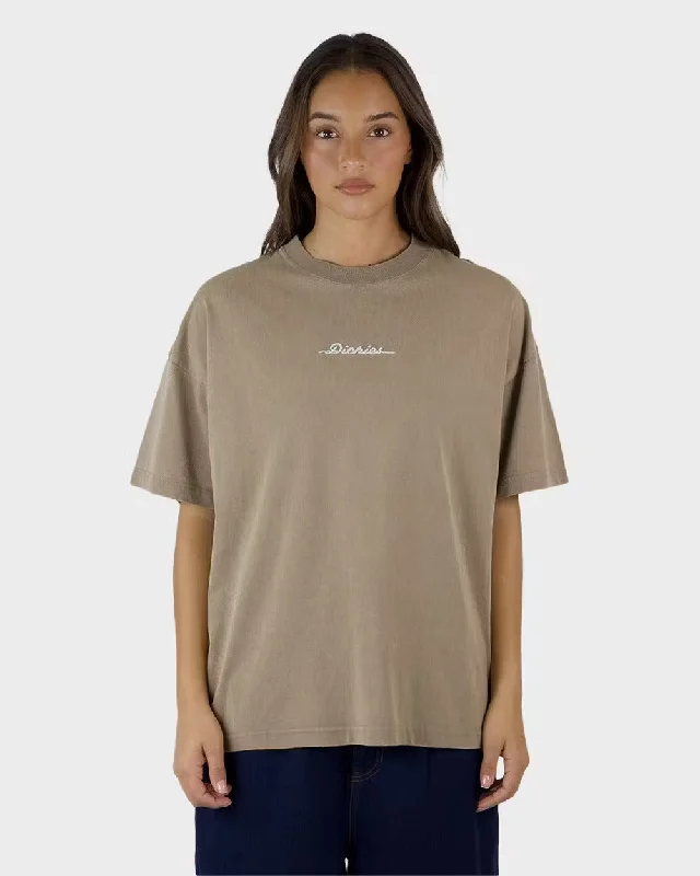 DICKIES 330 Horizon Oversized Womens Tee - Colorado Acid Wash Asymmetrical Pockets Print Asymmetrical Pockets Print DICKIES 330 Horizon Oversized Womens Tee - Colorado Acid Wash Asymmetrical Pockets Print Asymmetrical Pockets Print
