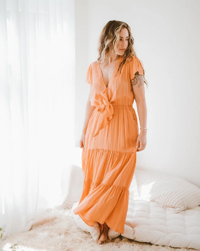 Tie Maxi Dress | Daisy Peach Maxi Flowy Bohemian Maxi Flowy Bohemian